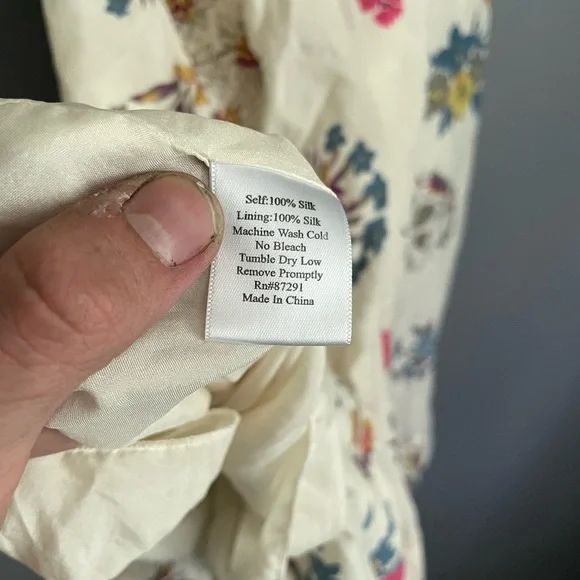 Johnny Was Floral Silk Top Womens Size XS - Picture 4 of 4